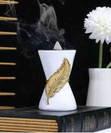 1pc Feather Decor Incense Burner