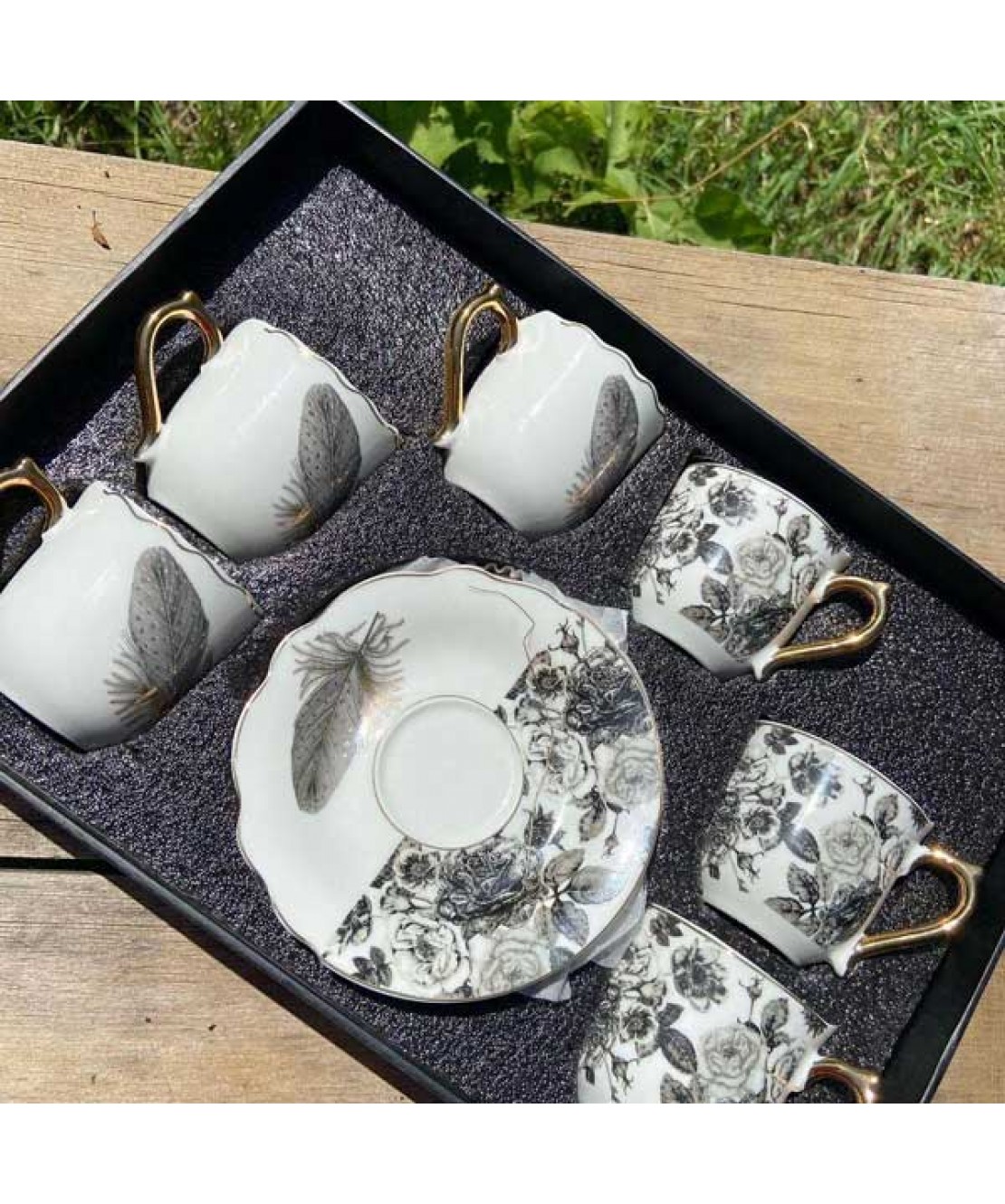 Bella 6 Person Coffee Cup Set Eyelashes