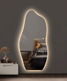 60*160 Cm A Luxurious Mirrior Decorates The Wall With Lighting