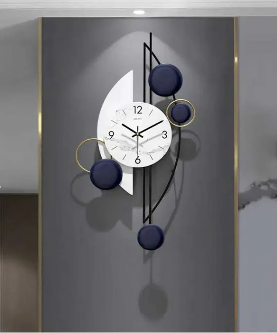 Crystal Metal Clock