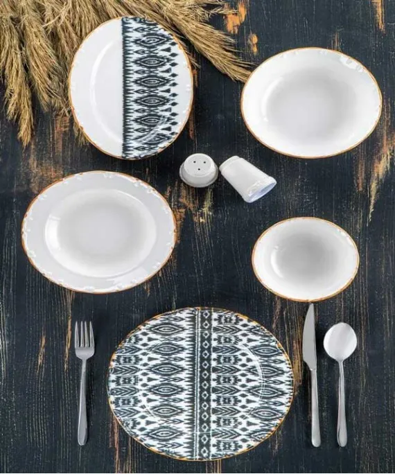Snow 6 Person 23 Piece Porcelain Dinnerware Set