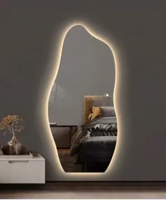 60*160 Cm A Luxurious Mirrior Decorates The Wall With Lighting